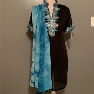Pakistani /Indian three piece shalwar qameez suit.